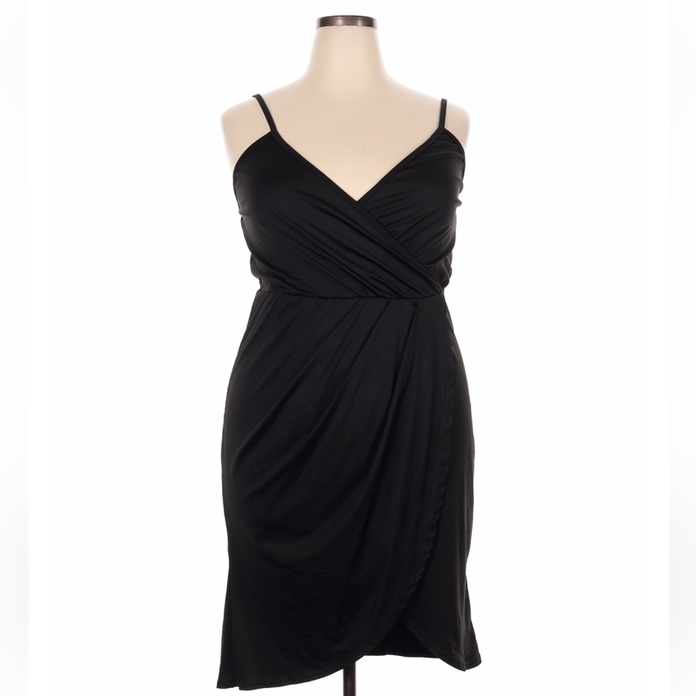 Misguided plus Black Spaghetti Strap Wrap Dress size 16